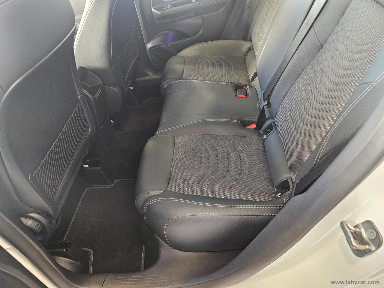 MERCEDES-BENZ GLA 200 d Automatic 4Matic Sport