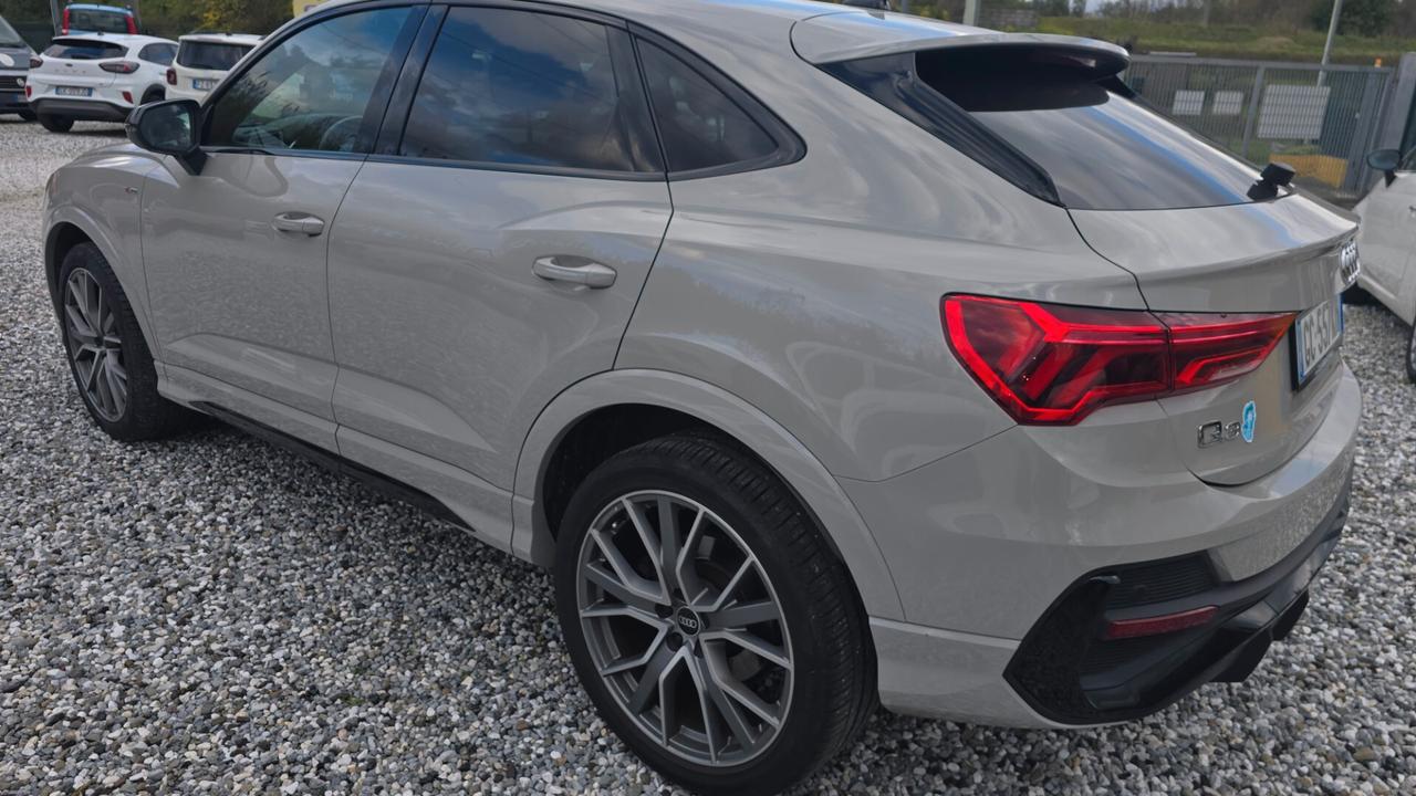 Audi Q3 35 TDI Business