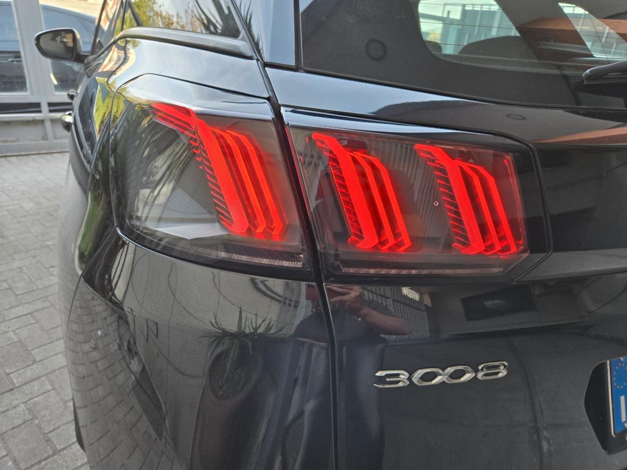 Peugeot 3008 BlueHDi 130 S&S EAT8 Active Pack