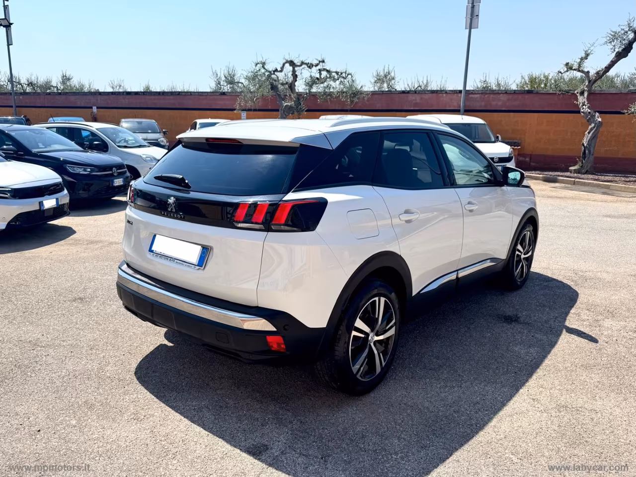 PEUGEOT 3008 ALLURE 1.6 BlueHDi 120CV S&S EAT6 AUTOMATICA