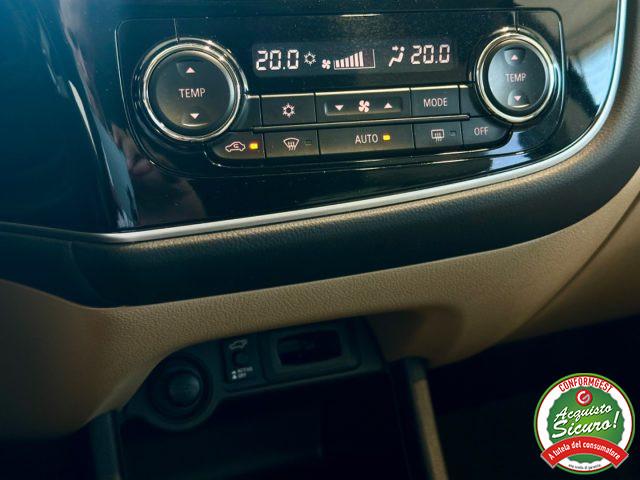 MITSUBISHI Outlander 2.2 DI-D 4WD Instyle *7 POSTI*TETTO*ACC*