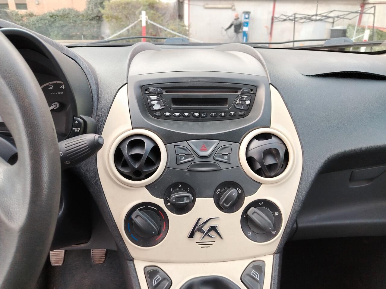 Ford Ka 1.2 8V 69CV Titanium