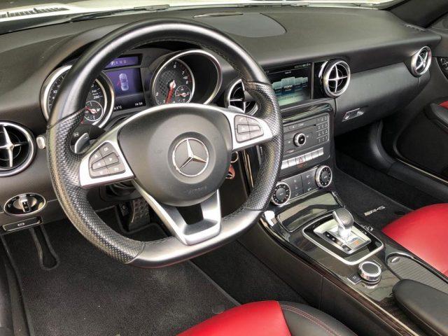 MERCEDES-BENZ SLC 200 AMG LINE