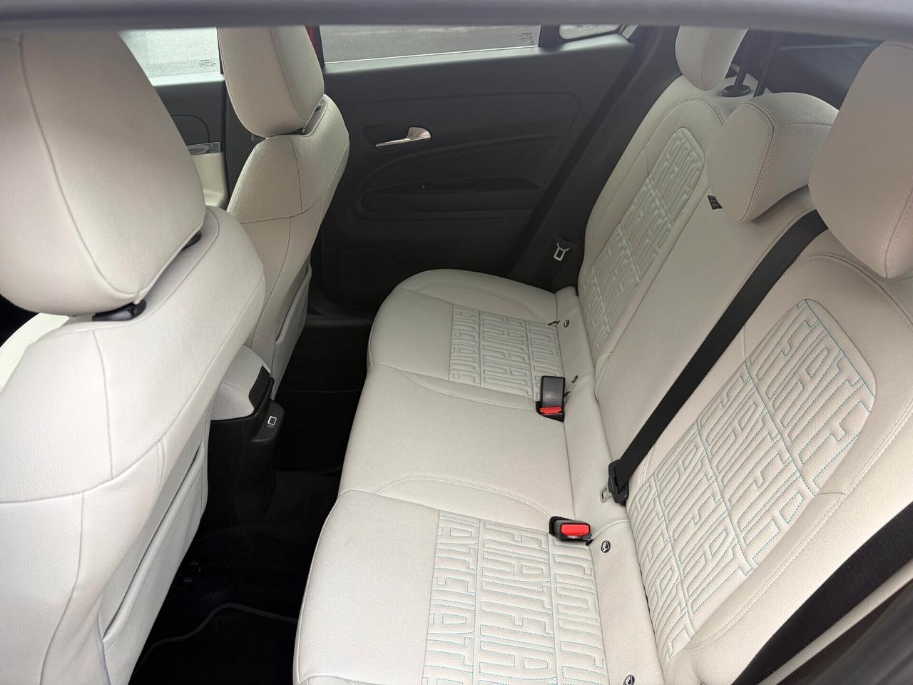 Fiat 600 Hybrid 100 CV DCT MHEV La Prima