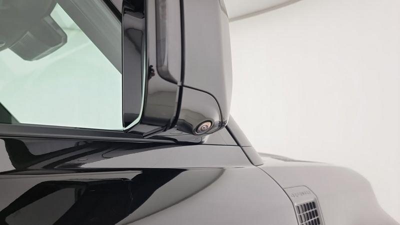 Land Rover Defender 110 3.0D I6 200 CV AWD Auto X-Dynamic SE