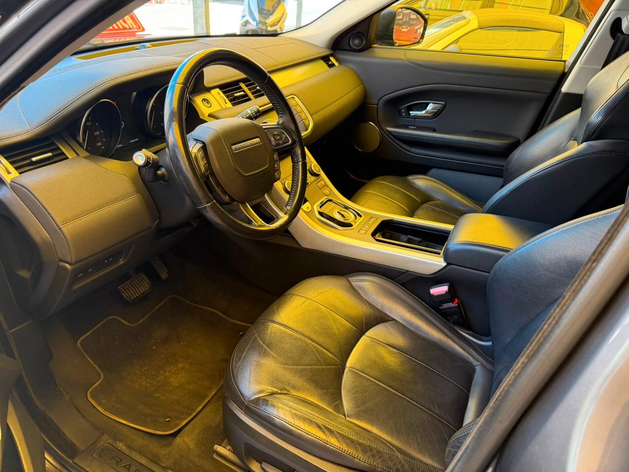 Land Rover Range Evoque 2.0 diesel 12 mesi garanzia-2019