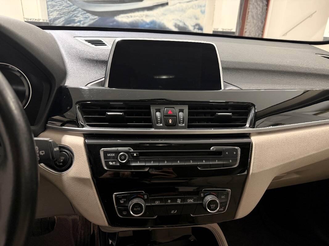 BMW X1 Sdrive18d xLine auto my18