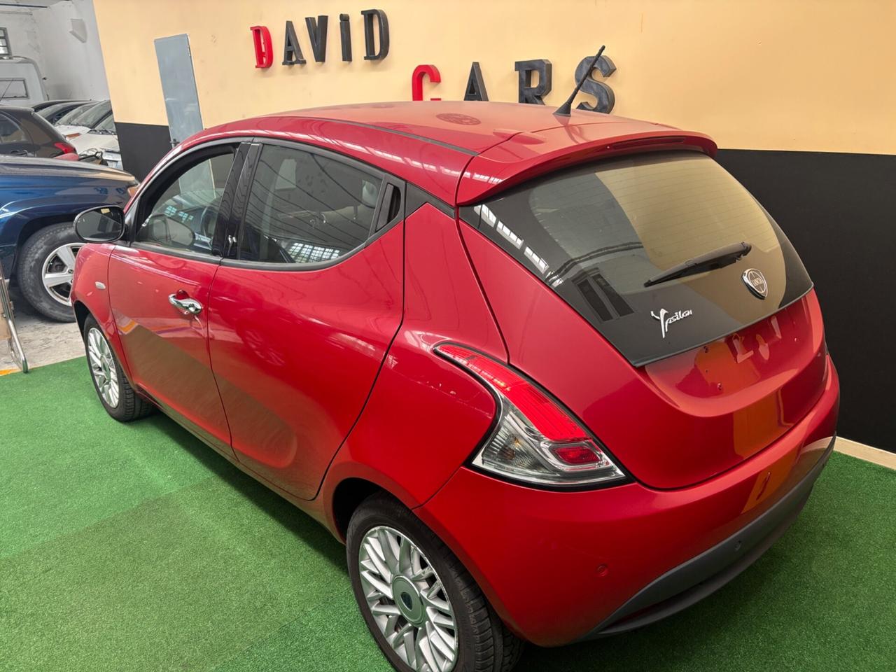Lancia Ypsilon 1.2 69 CV 5 porte Gold