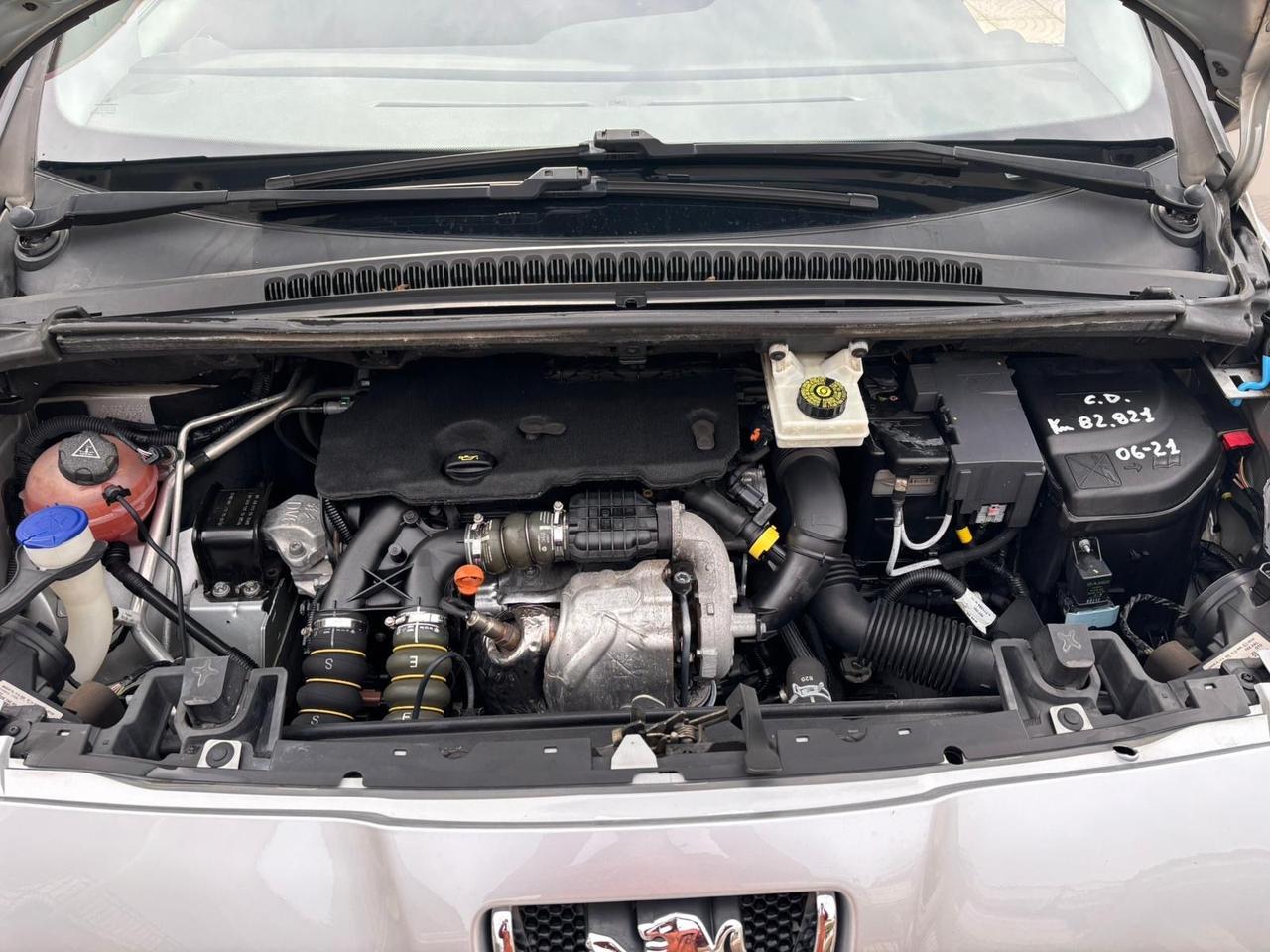 Peugeot 5008 1.6 HDi 112CV Allure