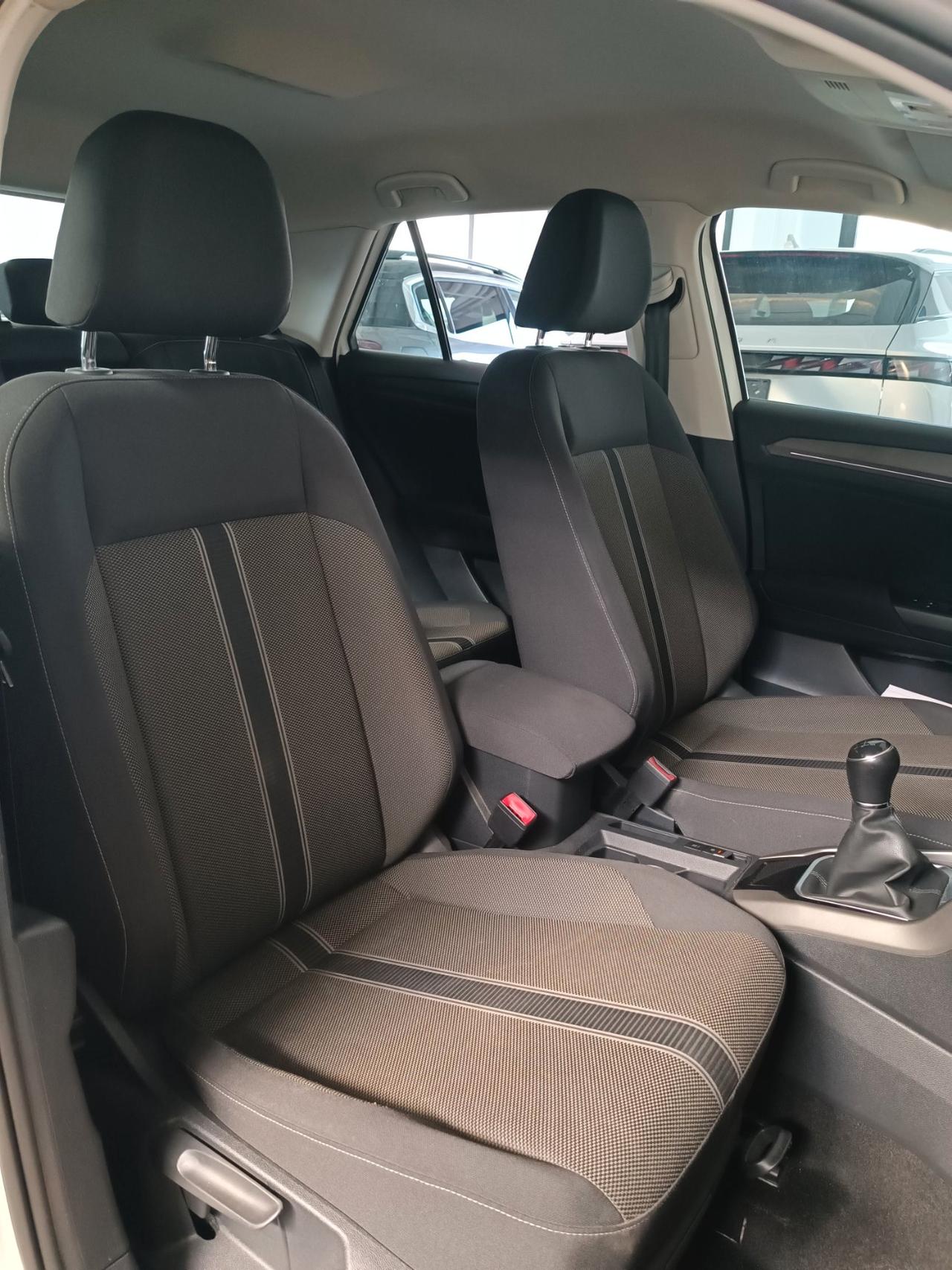 Volkswagen T-Roc 1.0 tsi 110cv