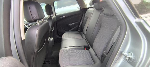 Opel Astra 1.7 CDTI 110CV Sports Tourer Cosmo Flee