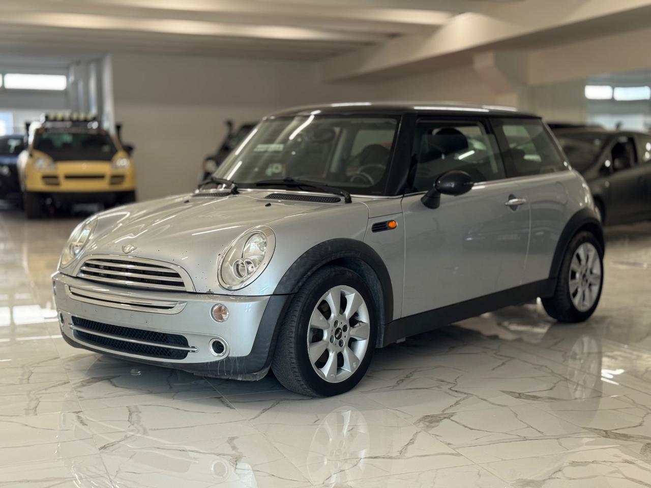Mini Cooper 1.6 Park Lane Automatica