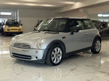 Mini Cooper 1.6 Park Lane Automatica