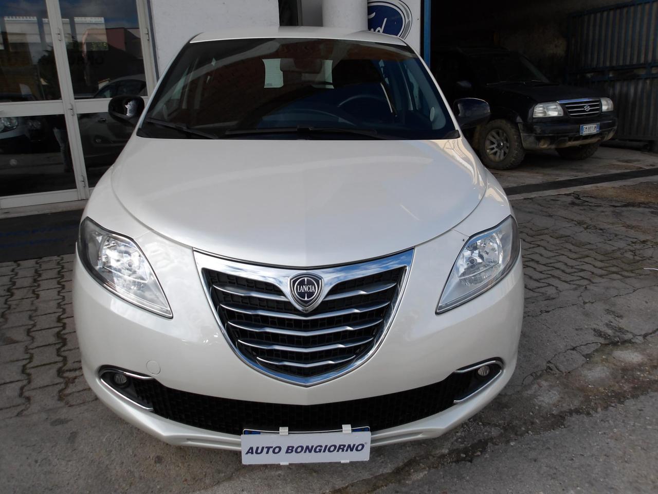 Lancia Ypsilon 5 Porte Ypsilon 1.2 8v Silver s&s 69cv