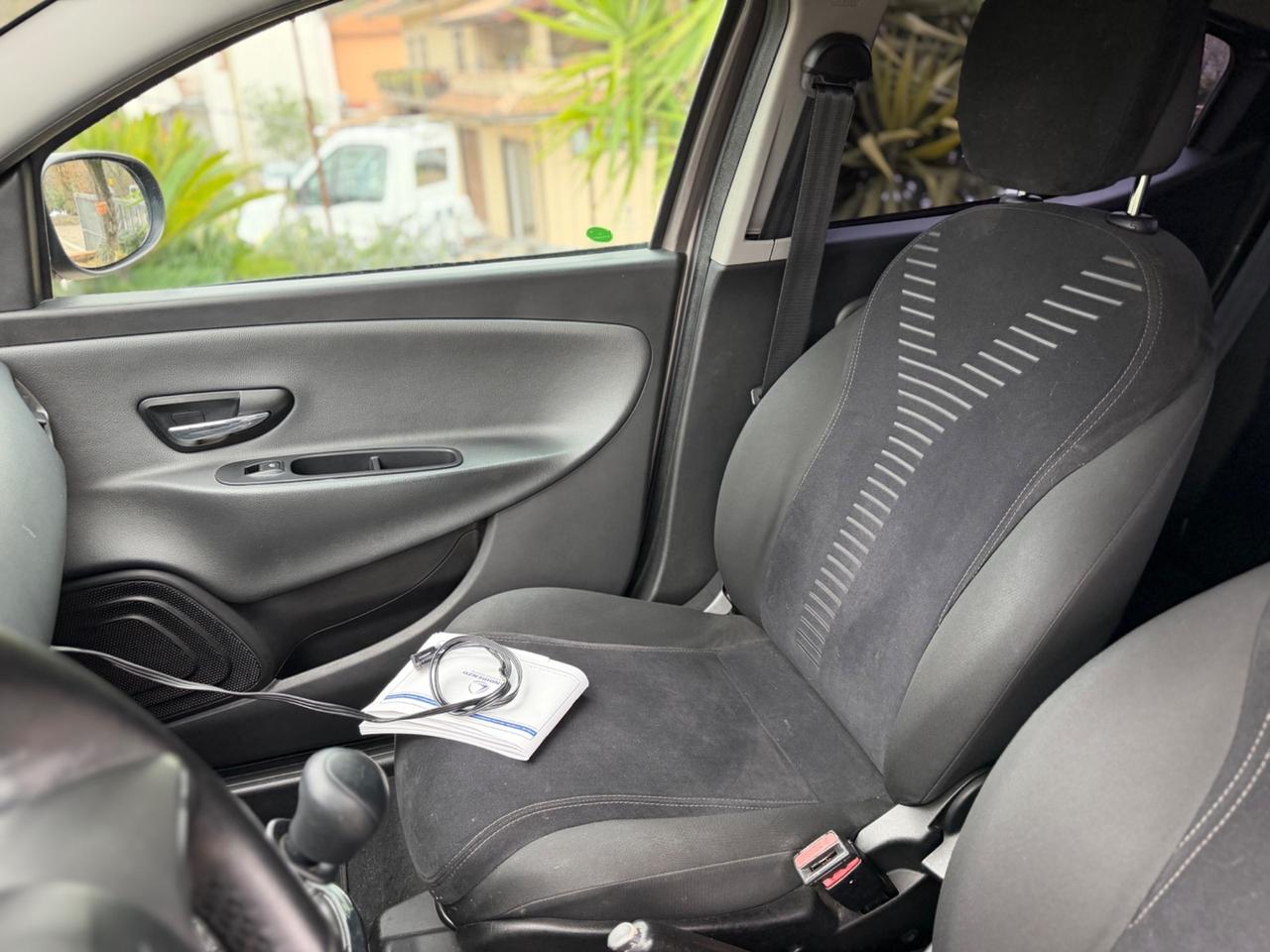 Lancia Ypsilon 1.2 69 CV 5 porte GPL Ecochic Gold