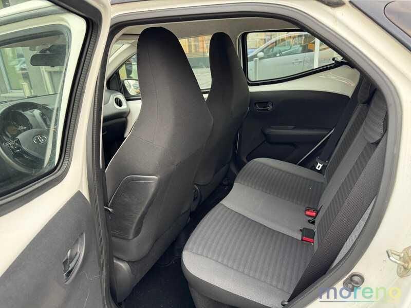 Toyota Aygo 1.0 72 CV x-play m-mt