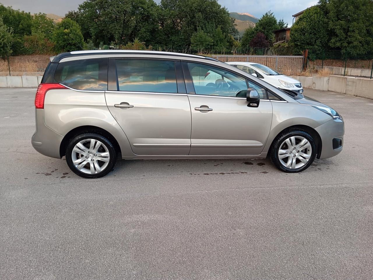 Peugeot 5008 "KM CERTIFICATI" 1.6HDI UNIPRO