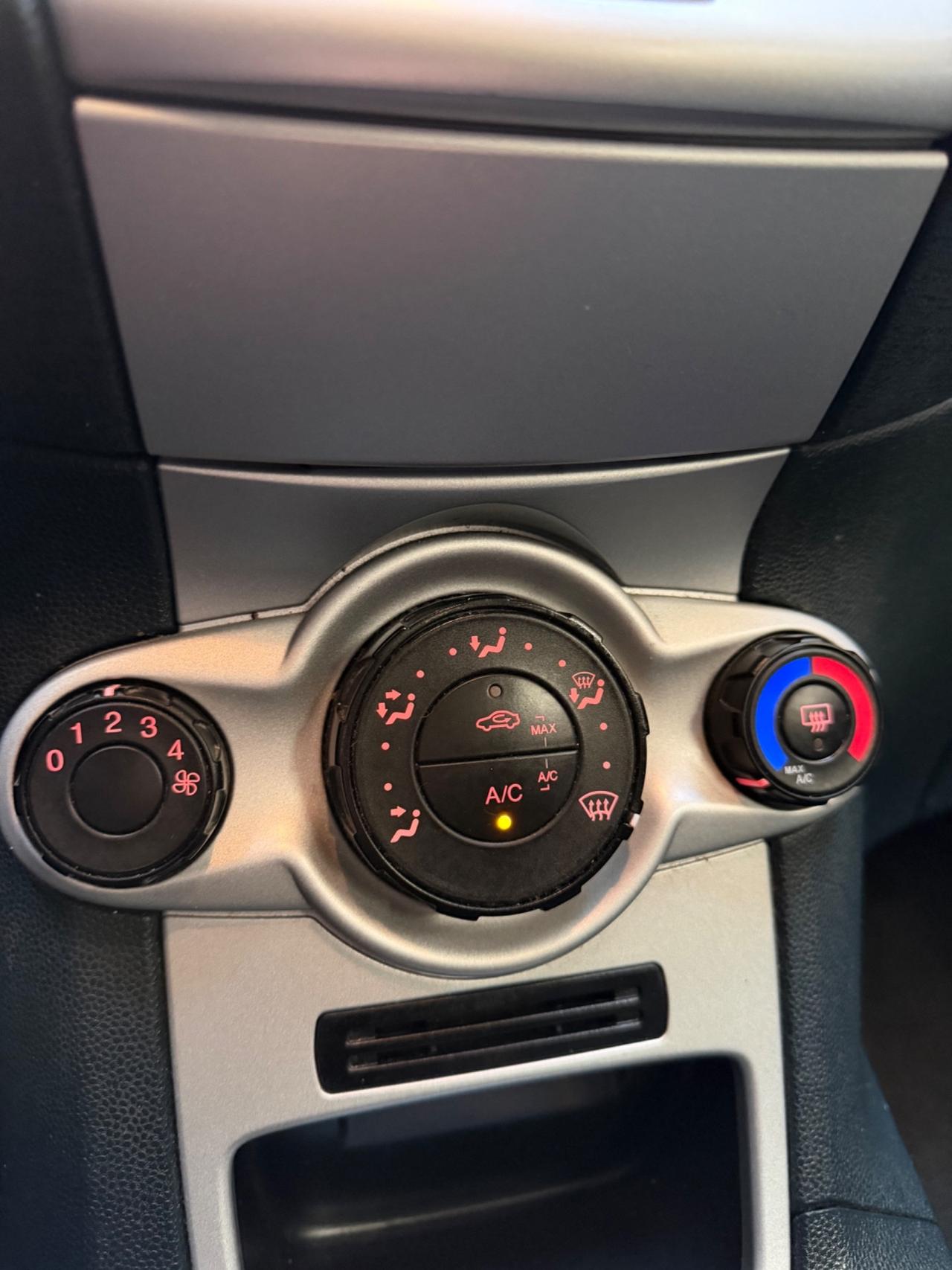 Ford Fiesta 1.2 Neopatentati Euro 5