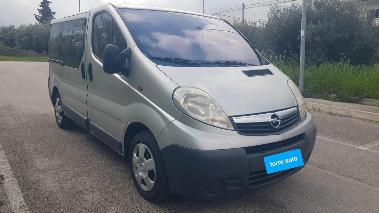Opel Vivaro 9 posti