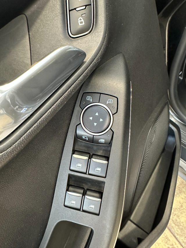 FORD Fiesta 1.5 EcoBlue 5 porte ST-Line - Carplay - LED