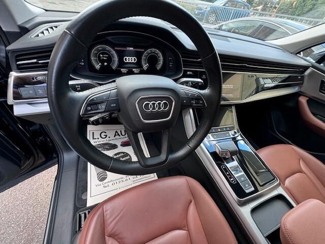 Audi Q7 55 TFSI e quattro tiptronic