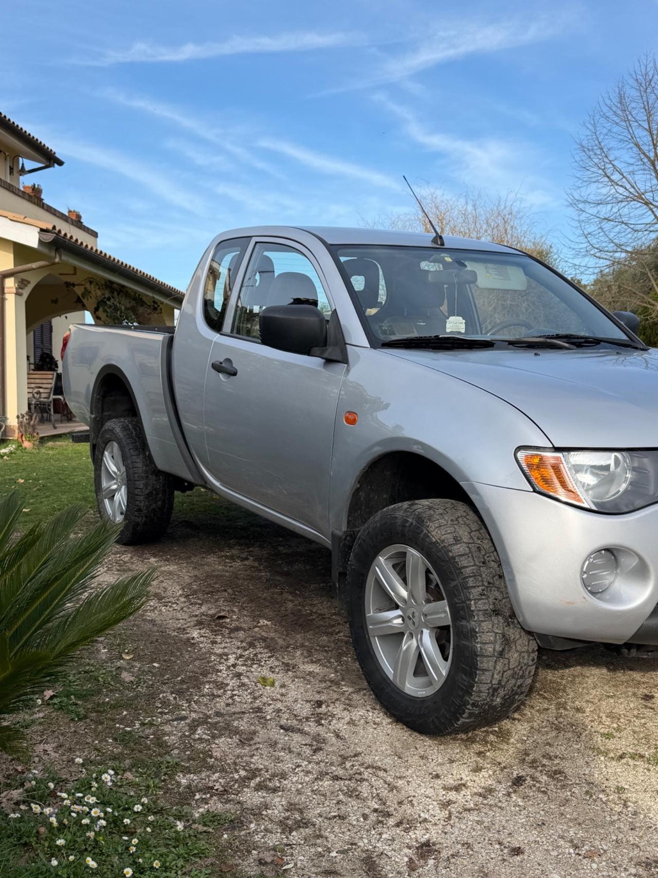 Mitsubishi L200 2.5 DI-D/136CV Single Cab Inform