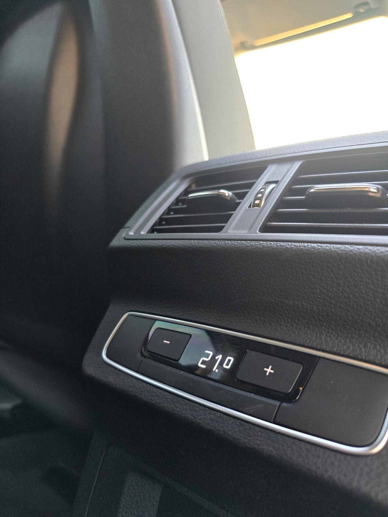 Audi Q5 40 2.0 tdi mhev 12V Business quattro s-tronic - TETTO -