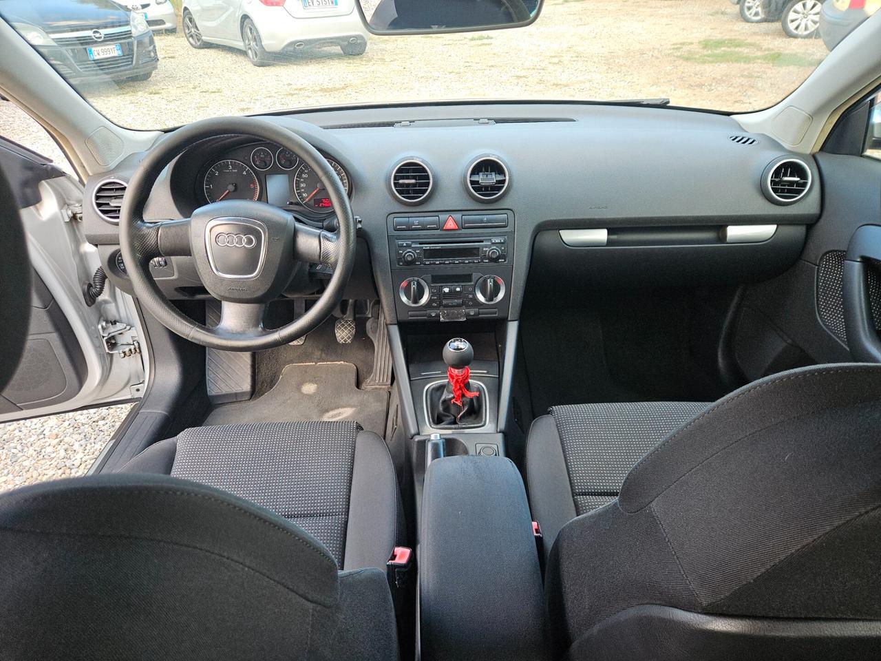 Audi A3 SPB 2.0 16V TDI Ambiente