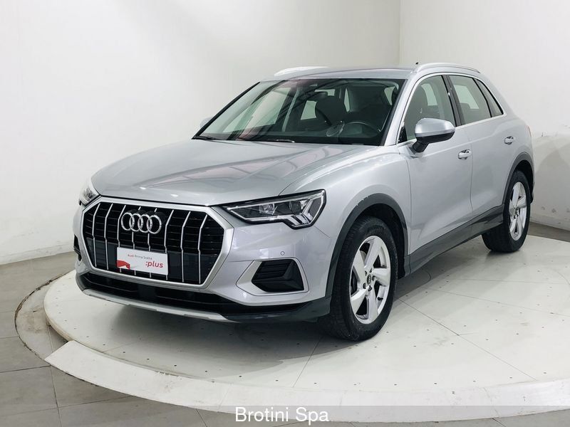 Audi Q3 35 TFSI Business Advanced