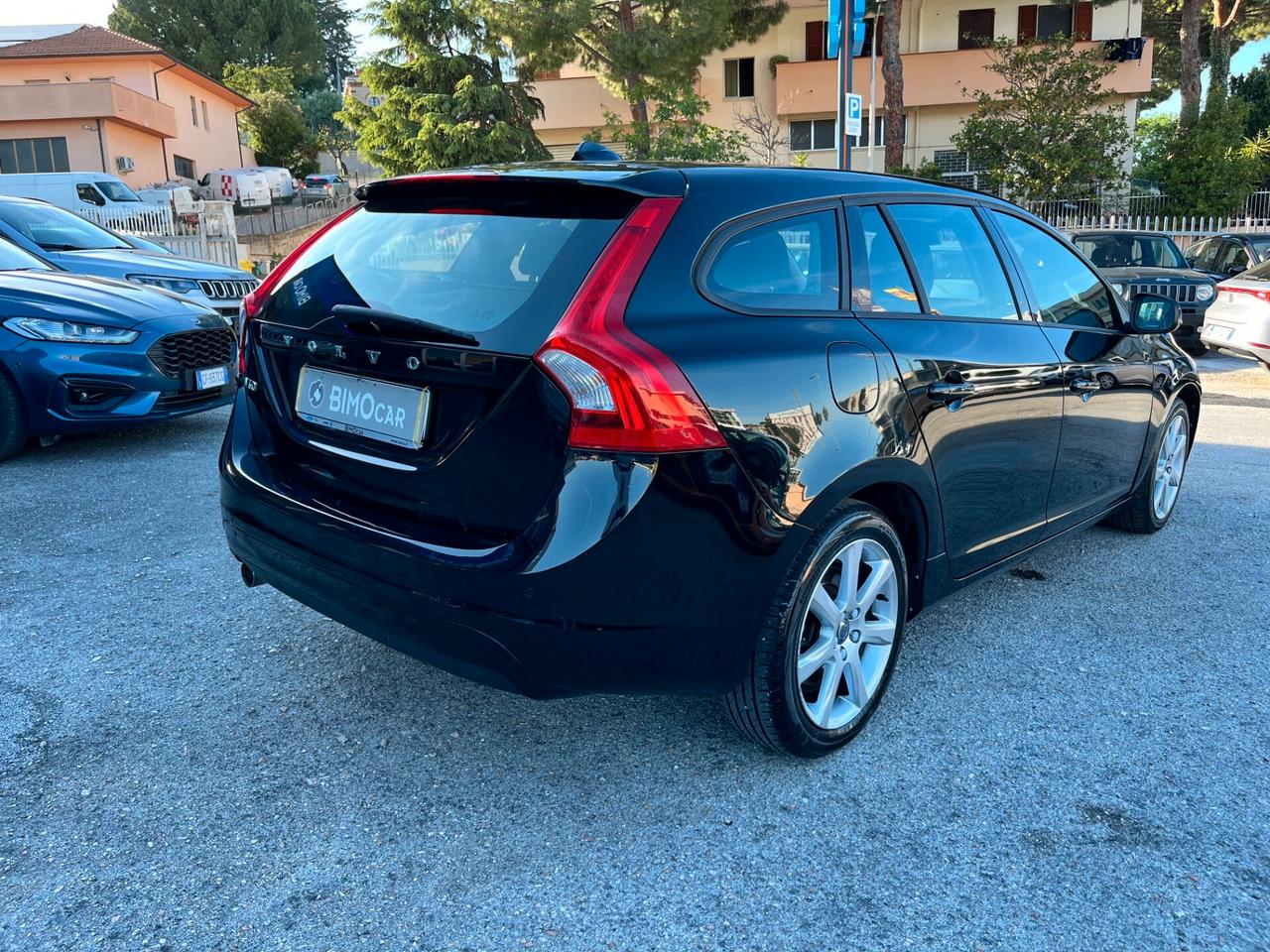 Volvo V60 D3 Geartronic Kinetic