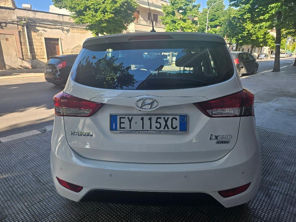 Hyundai iX20 1.4 CRDI 90 CV "XPossible NAVI + RETROCAMERA"