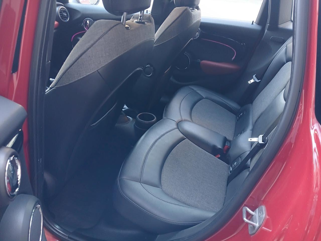 Mini 1.5 Cooper D 5 porte