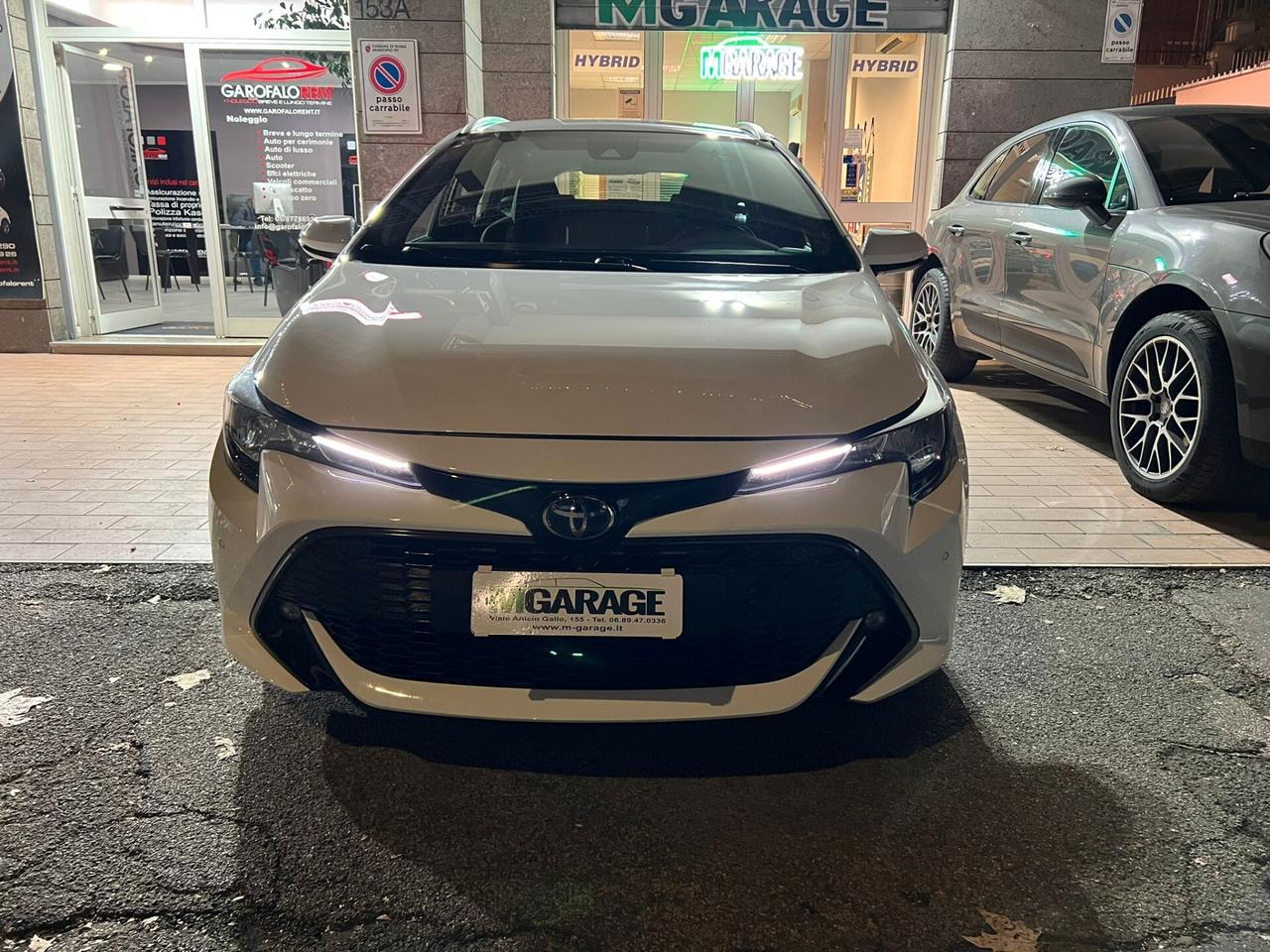 Toyota Corolla TS 1.8 Hybrid Business Tech