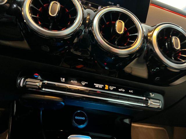 MERCEDES-BENZ A 180 d Automatic Premium ( schermo grande )