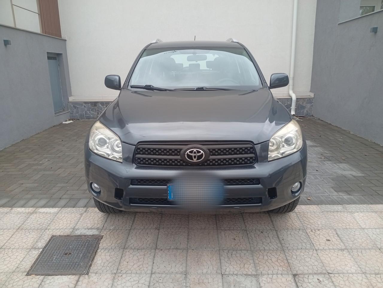 Toyota RAV 4 RAV4 2.2 D-4D 136 CV Luxury