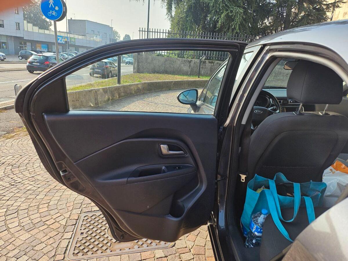 Kia Rio 1.2 cvvt Cool 5p E6