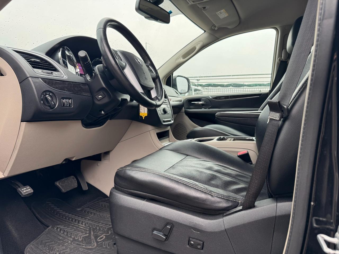 Lancia Voyager 2.8 Turbodiesel Platinum 163 CV