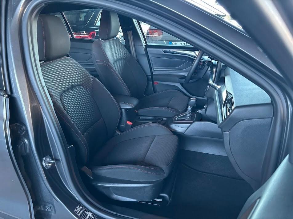 Ford Focus 1.0 EcoBoost Hybrid 125 CV powershift ST-Line