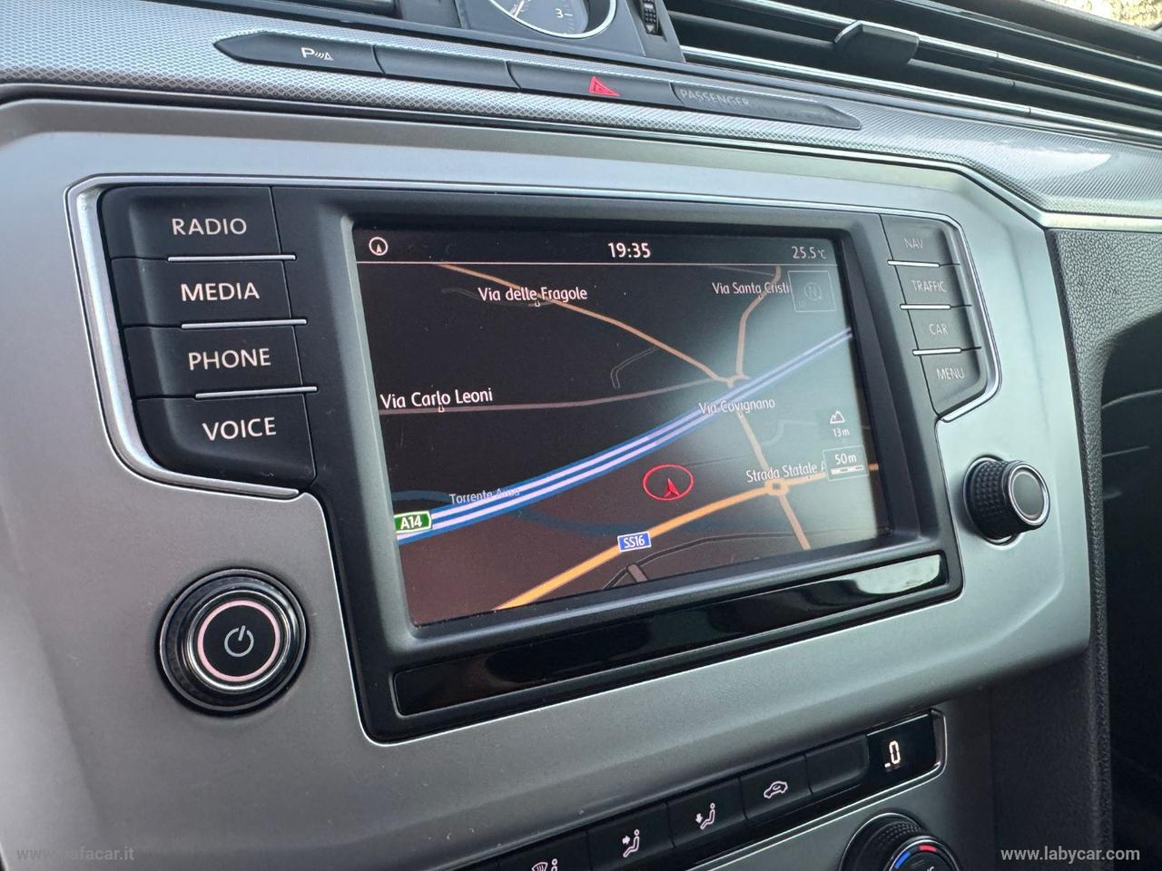 VOLKSWAGEN Passat Variant 2.0 TDI DSG Highline BMT
