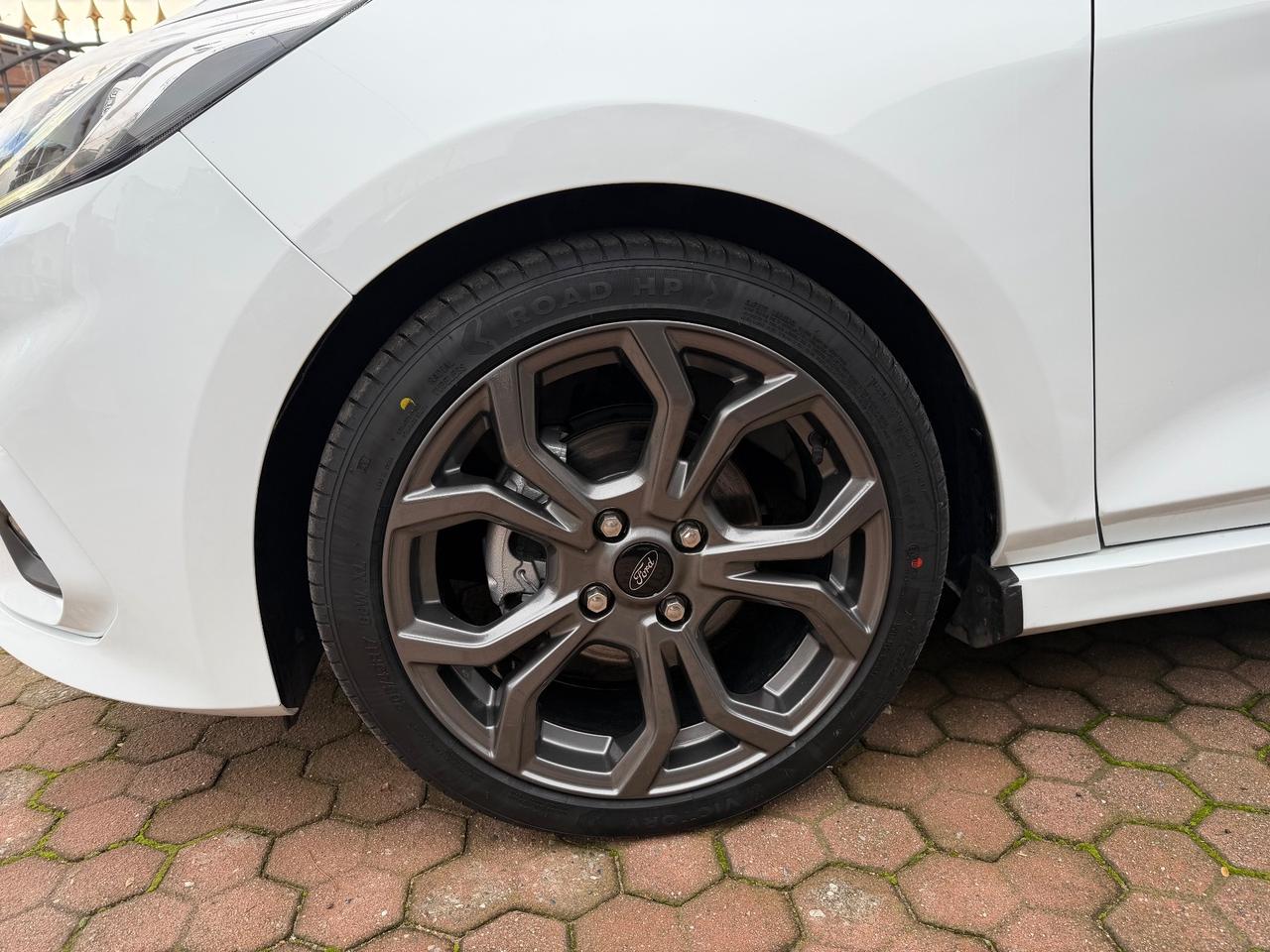 Ford Fiesta 1.5 TDCi 5 porte ST-Line