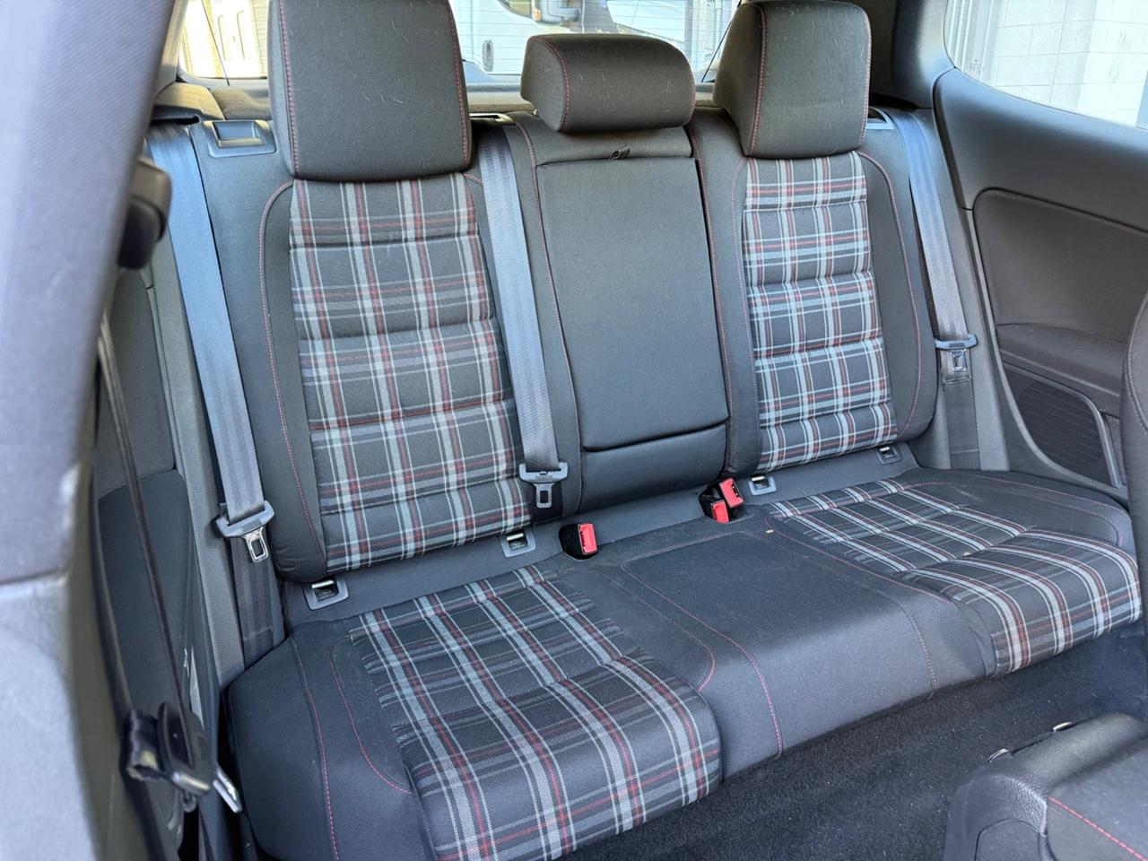 Volkswagen Golf GTI 2.0 TSI 3p.