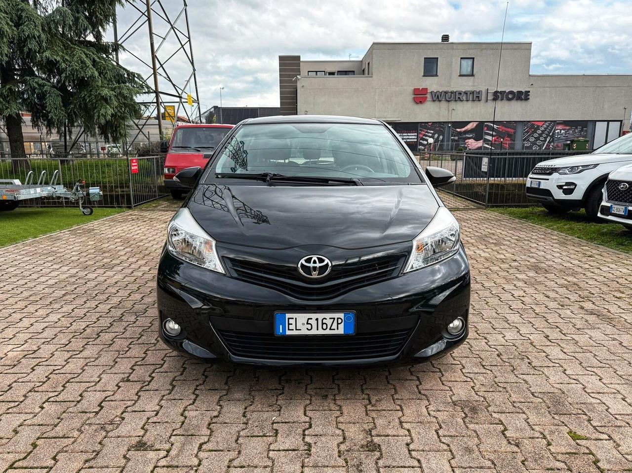 Toyota Yaris 1.0 5 porte Lounge OK NEOPATENTATI