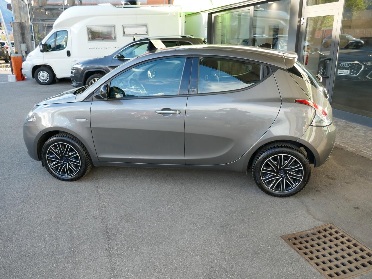 LANCIA YPSILON 1.0 FireFly S&S Hybrid Ecochic Gold KM 51.000