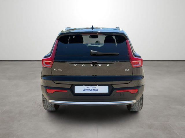 VOLVO XC40 B3 automatico Essential
