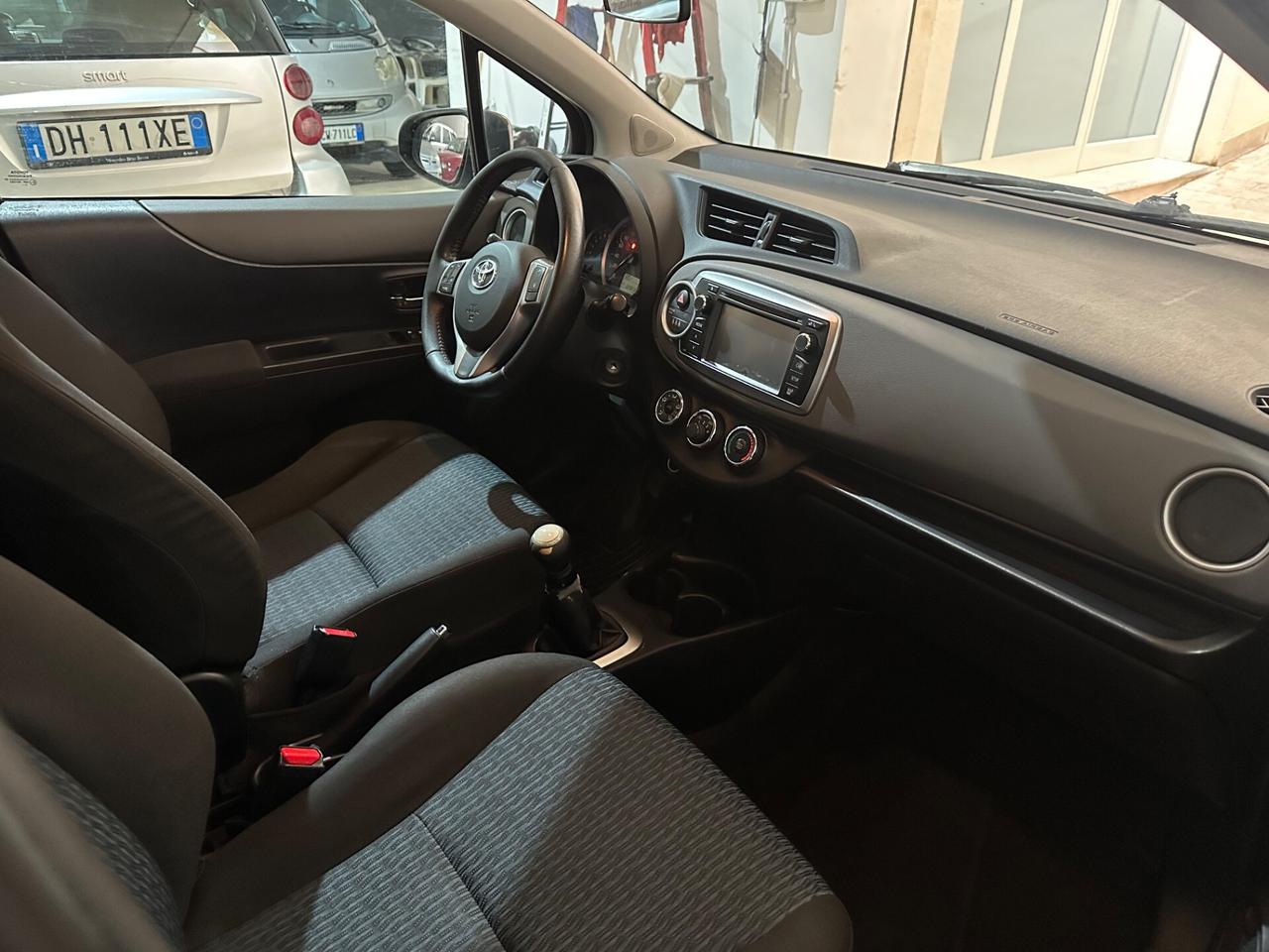 Toyota Yaris 1.0 5 porte Lounge