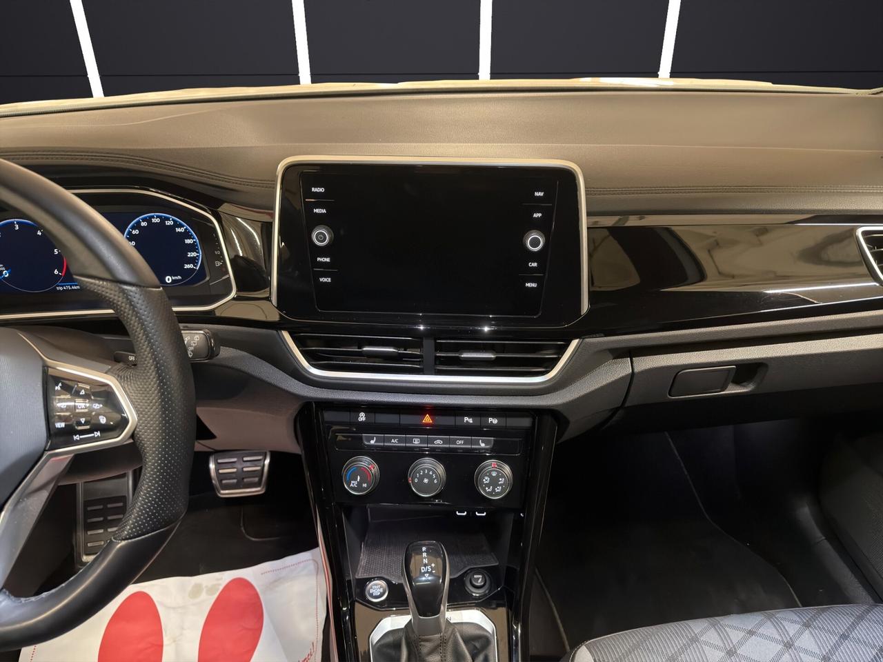 Volkswagen T-Roc 2.0 TDI 150 CV DSG 4MOTION R-Line