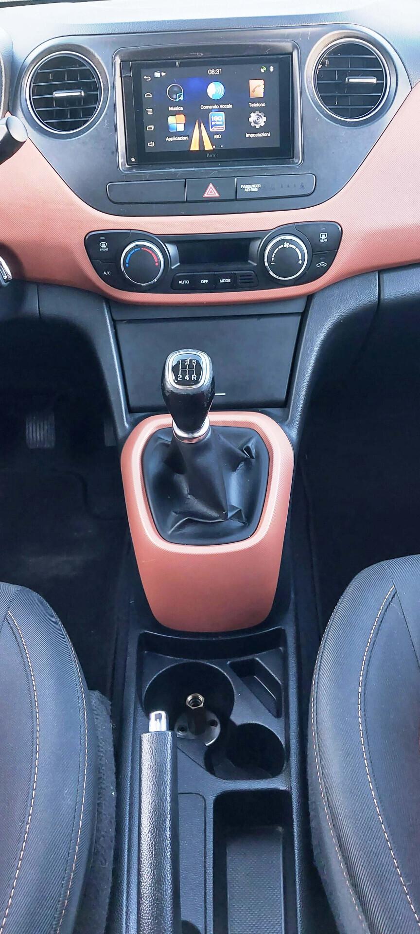 Hyundai i10 1.0 GPL Econext Sound Edition 12/2015