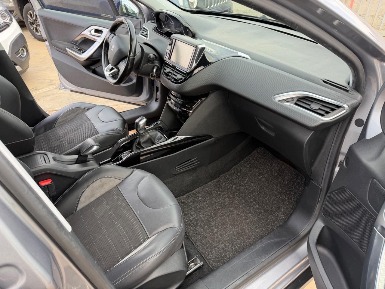 Peugeot 2008 BlueHDi 100 Allure