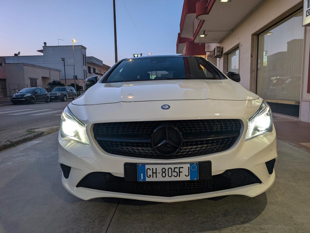 Mercedes-benz CLA 200 d Automatic Premium