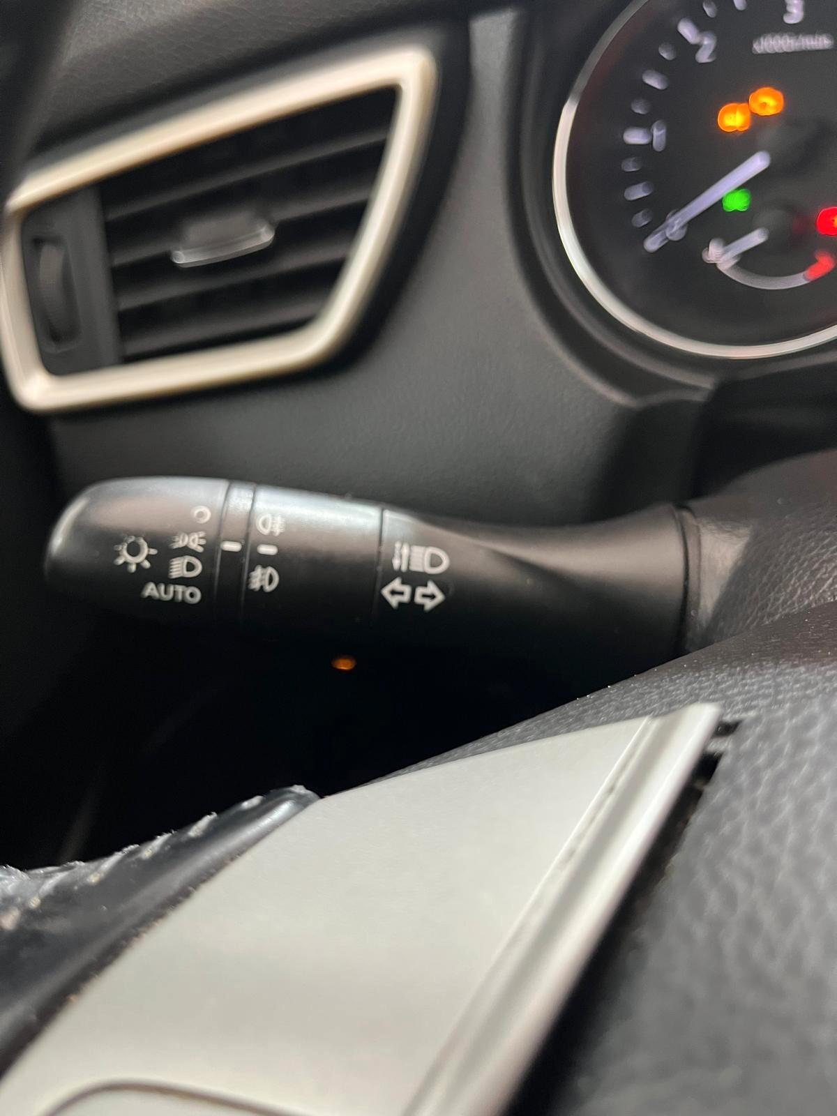Nissan Qashqai 1.6 dCi DPF 360